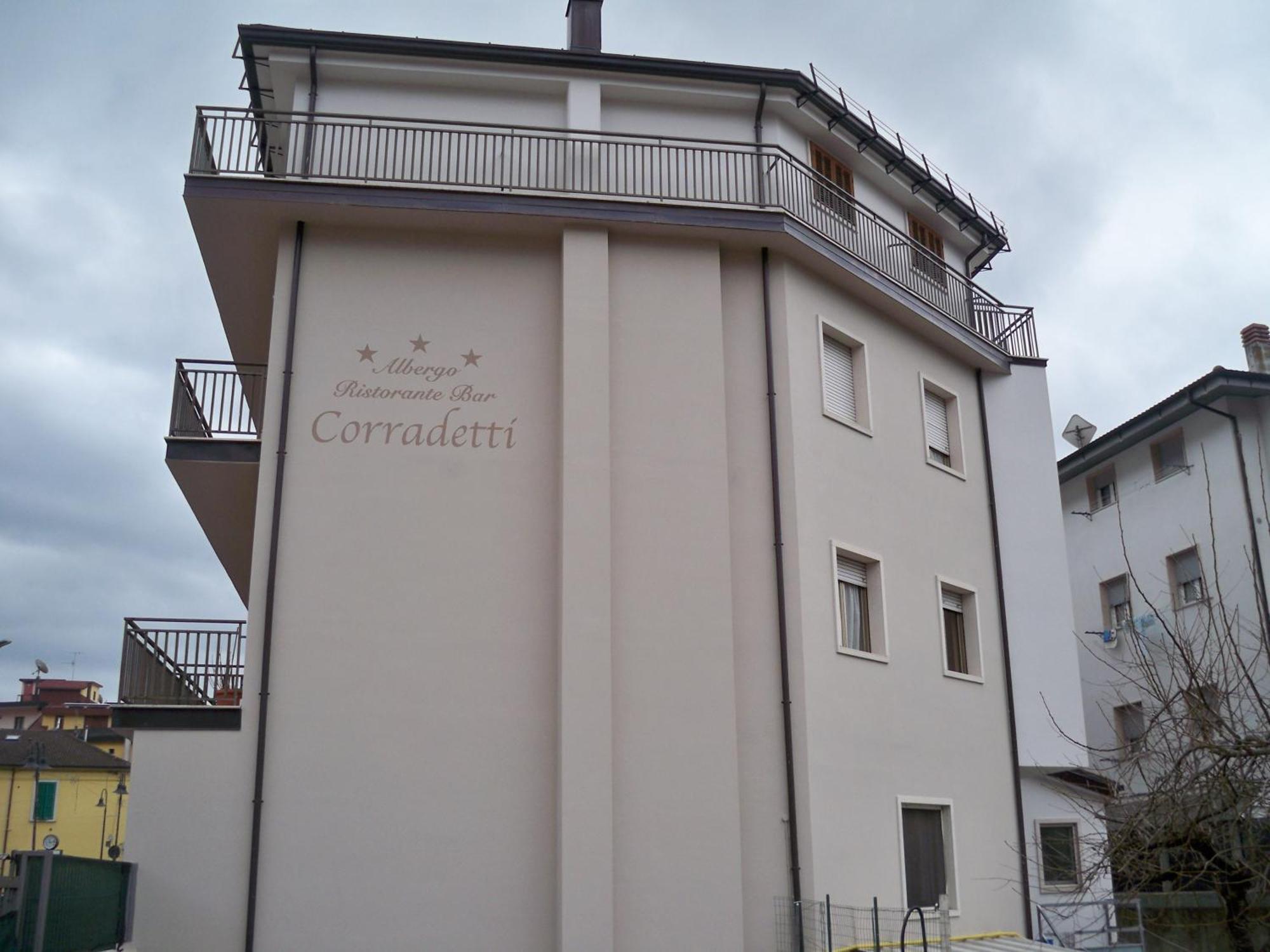 Albergo Corradetti Castel Di Sangro Exterior photo